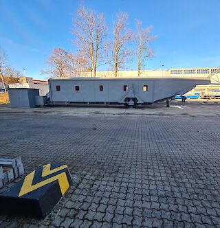 Sandstrahlen und Lackieren